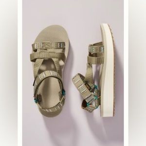 TEVA ARIVACA SANDALS - Anthropologie collaboration